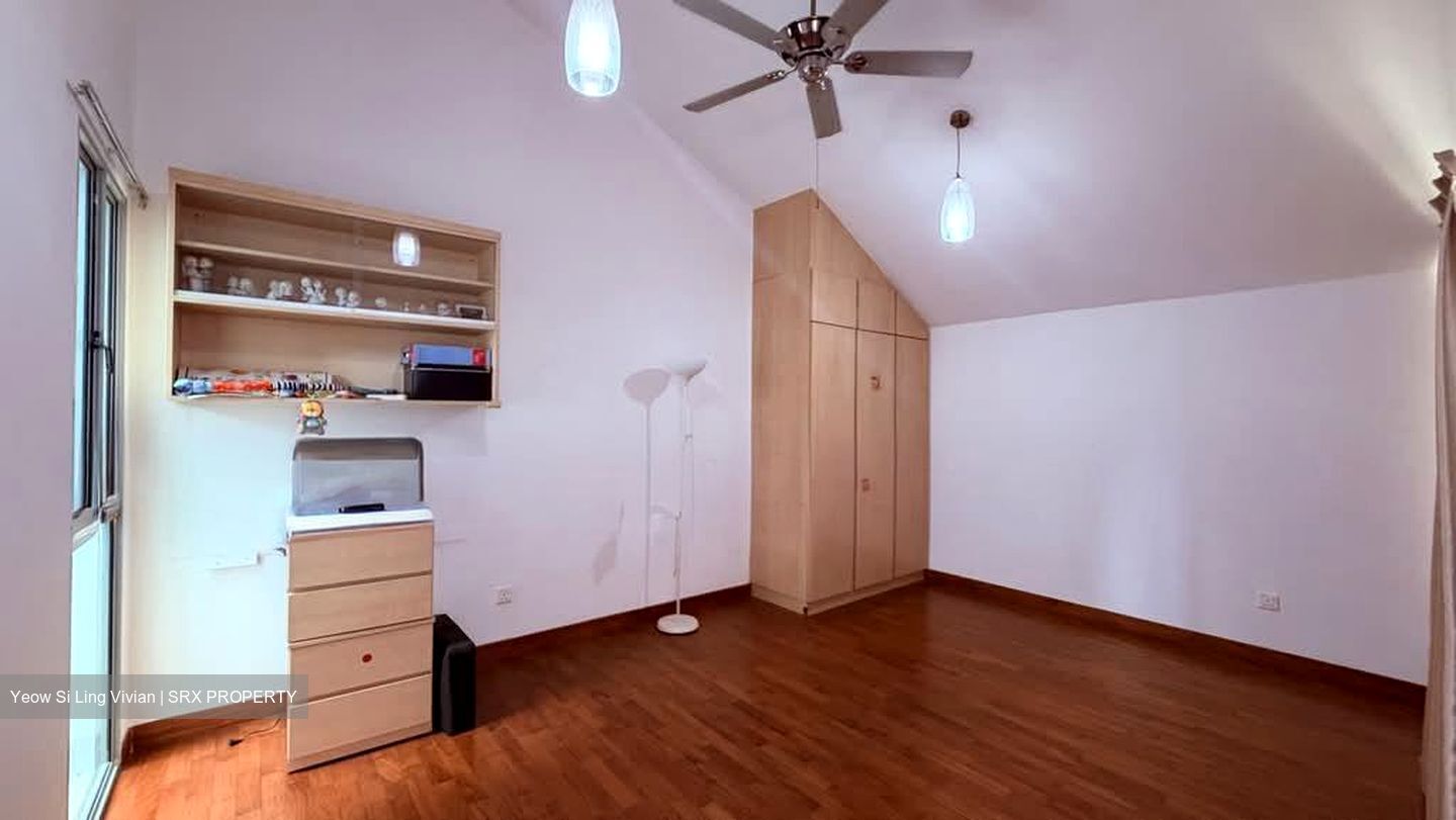 Chuan Loft (D19), Terrace #575940281